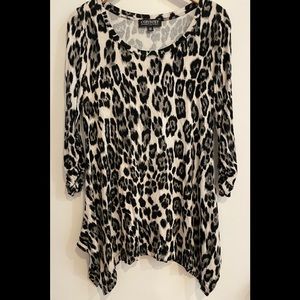 Woman’s top size M